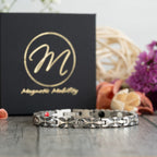 Magnetic Mobility Meadowsweet Night 4in1 Magnetic Bracelet – presentation view – product inside branded black gift box.