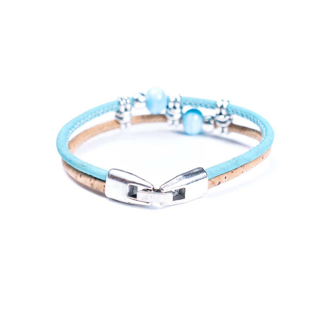 Meninas Bonitas Cork Colourful Ceramic Bead Handmade Bracelet 18x1cm – detail – light blue cork bracelet featuring two light blue marbled ceramic beads, back view with a clasp.
