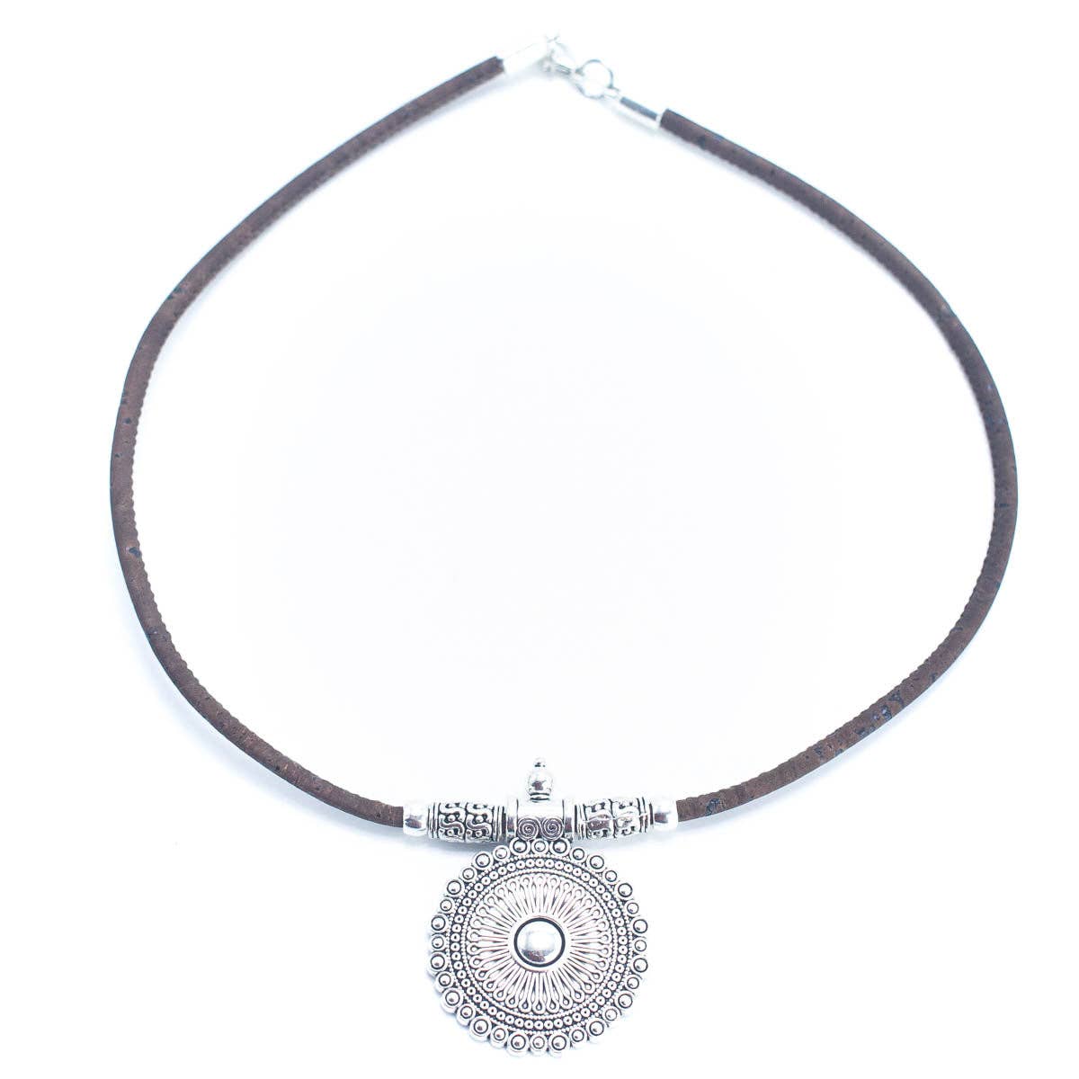Meninas Bonitas Cork Handmade Cork Necklace 42cm – detail – front view of the brown cork necklace with a round silver-tone pendant.