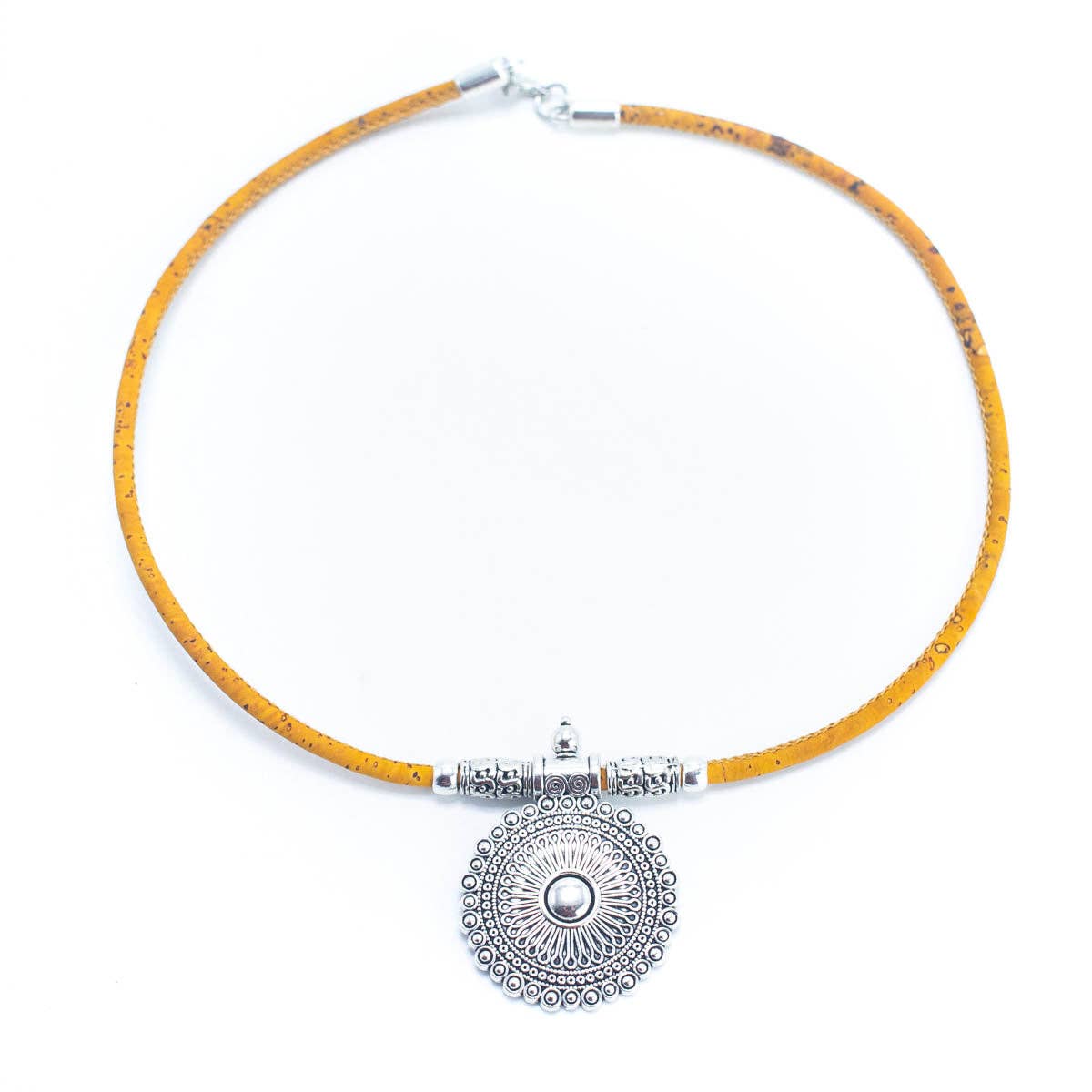 Meninas Bonitas Cork Handmade Cork Necklace 42cm – detail – front view of the yellow cork necklace with a round silver-tone pendant.